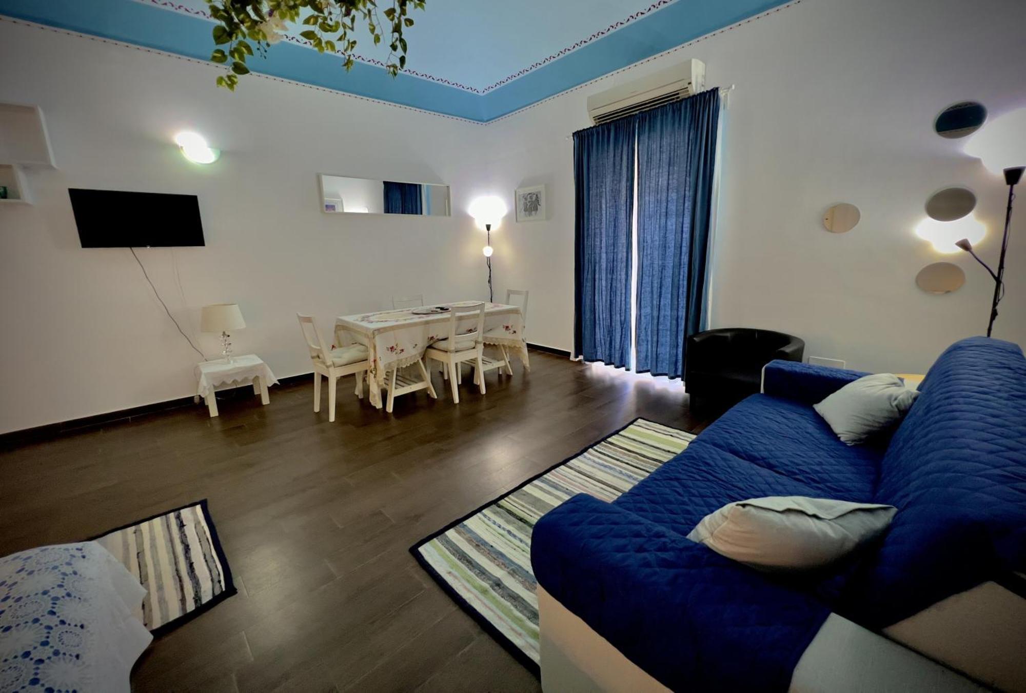 Porto Salvo Apartments - By Vacation Service Cefalu Room photo